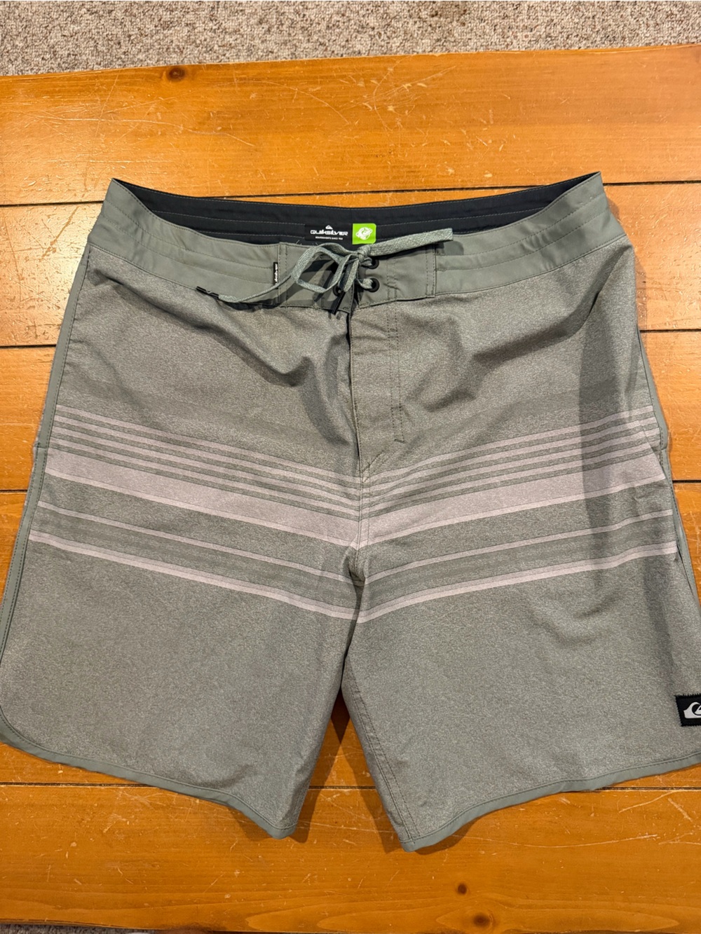 Quiksilver Men's Gray Stripe Cargo Boardshorts